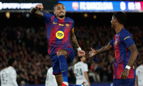raphinha-brace-secures-barcelona-victory