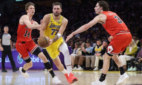 doncic-scores-51-as-lakers-win-big-in-james-return