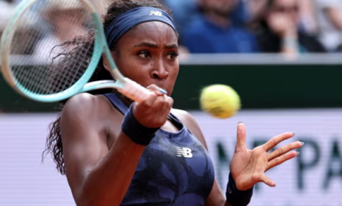 coco-gauff-advances-to-french-open-third-round-with-win-over-valentova