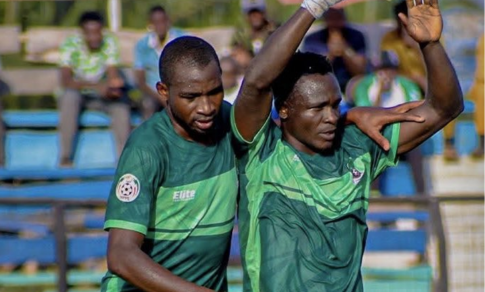 pressure-builds-on-warri-wolves-as-club