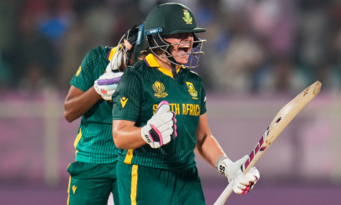 nadine-de-klerk-stars-as-south-africa-edge-bangladesh