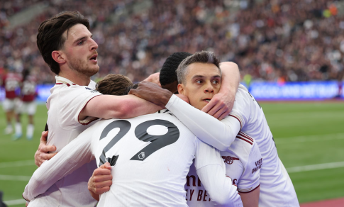 arsenal-edge-west-ham-in-controversial-win-to-strengthen-title-push