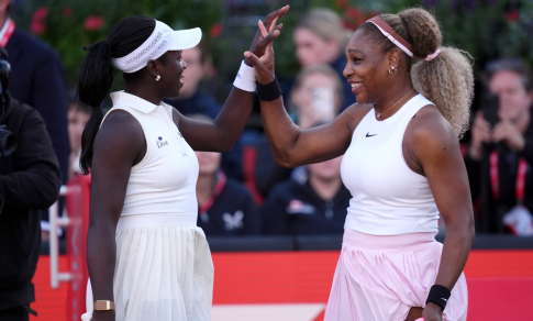serena-williams-makes-triumphant-tennis-return-with-doubles-victory-at-queen-s-club